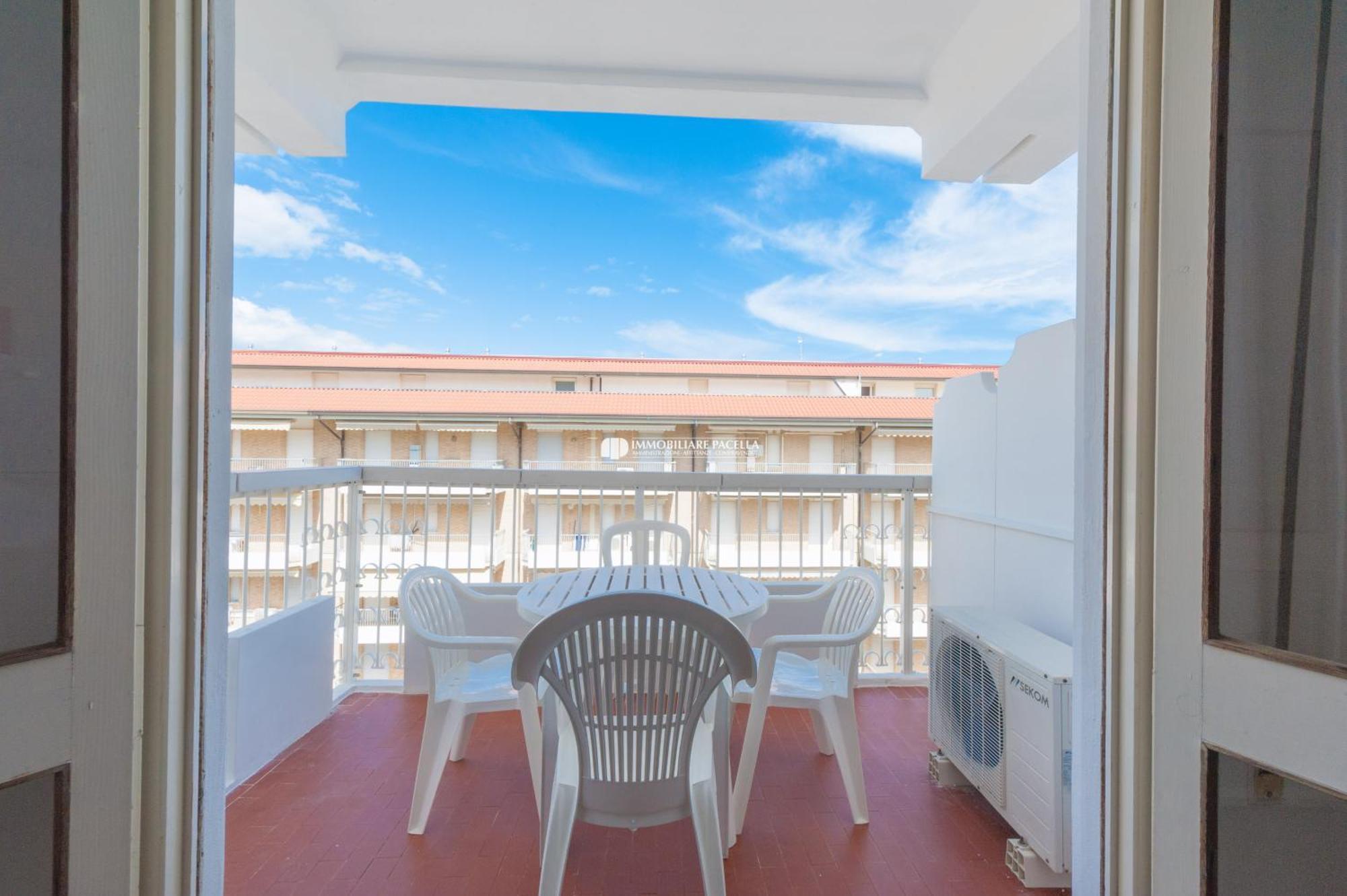Residence Mexico Immobiliare Pacella Лидо-ди-Езоло Экстерьер фото